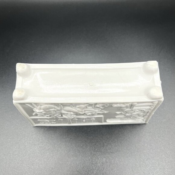 Antique Sowerby 1232 Old King Cole Victorian Pressed Milk Glass Fiddlers Vase - Picture 6 of 16